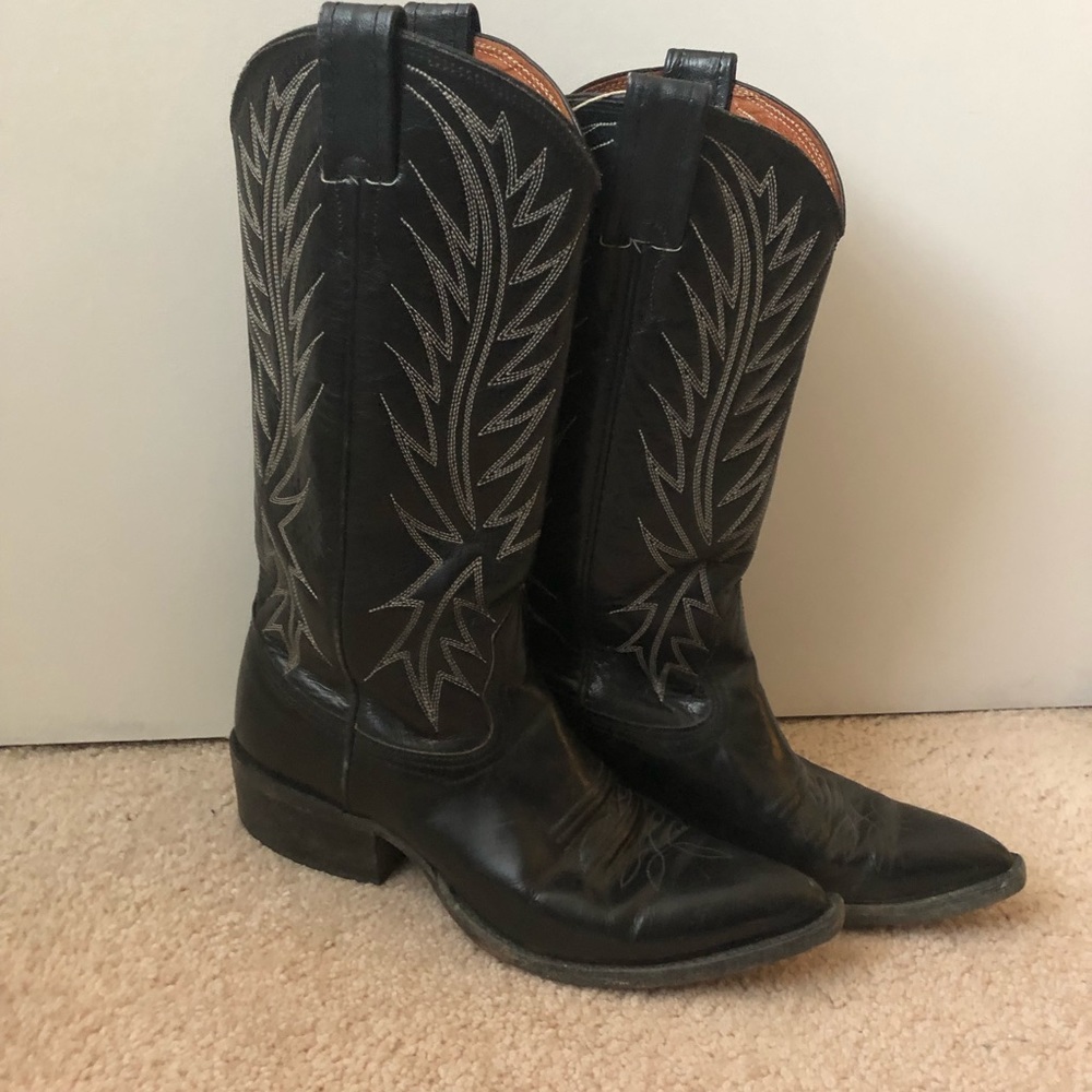 Size 8 Nocona cowgirl boots